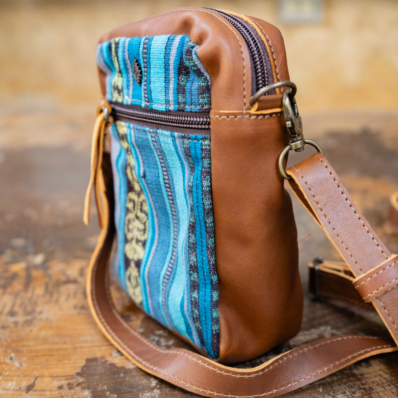 CROSSBODY TRAVEL BAG - CORTE - CAFE - NO. 13860