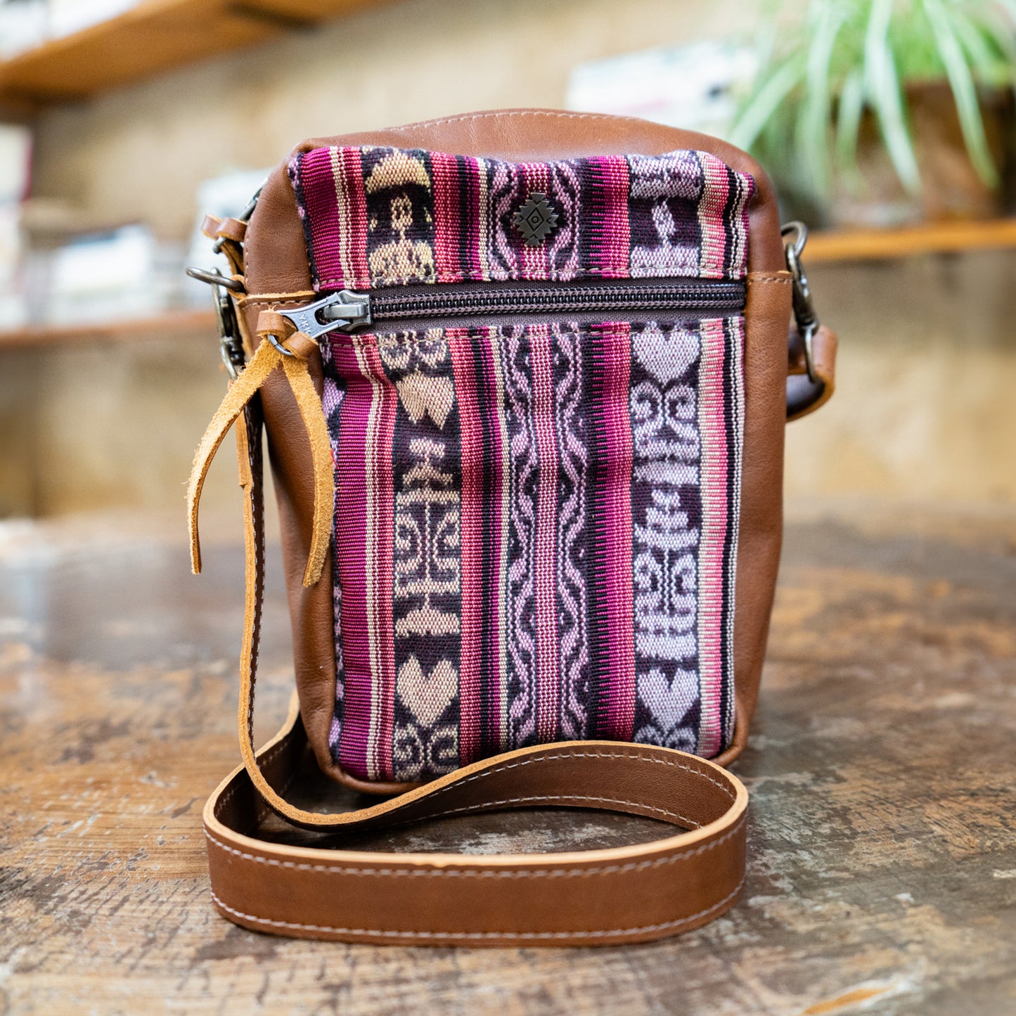 CROSSBODY TRAVEL BAG - CORTE - CAFE - NO. 13859