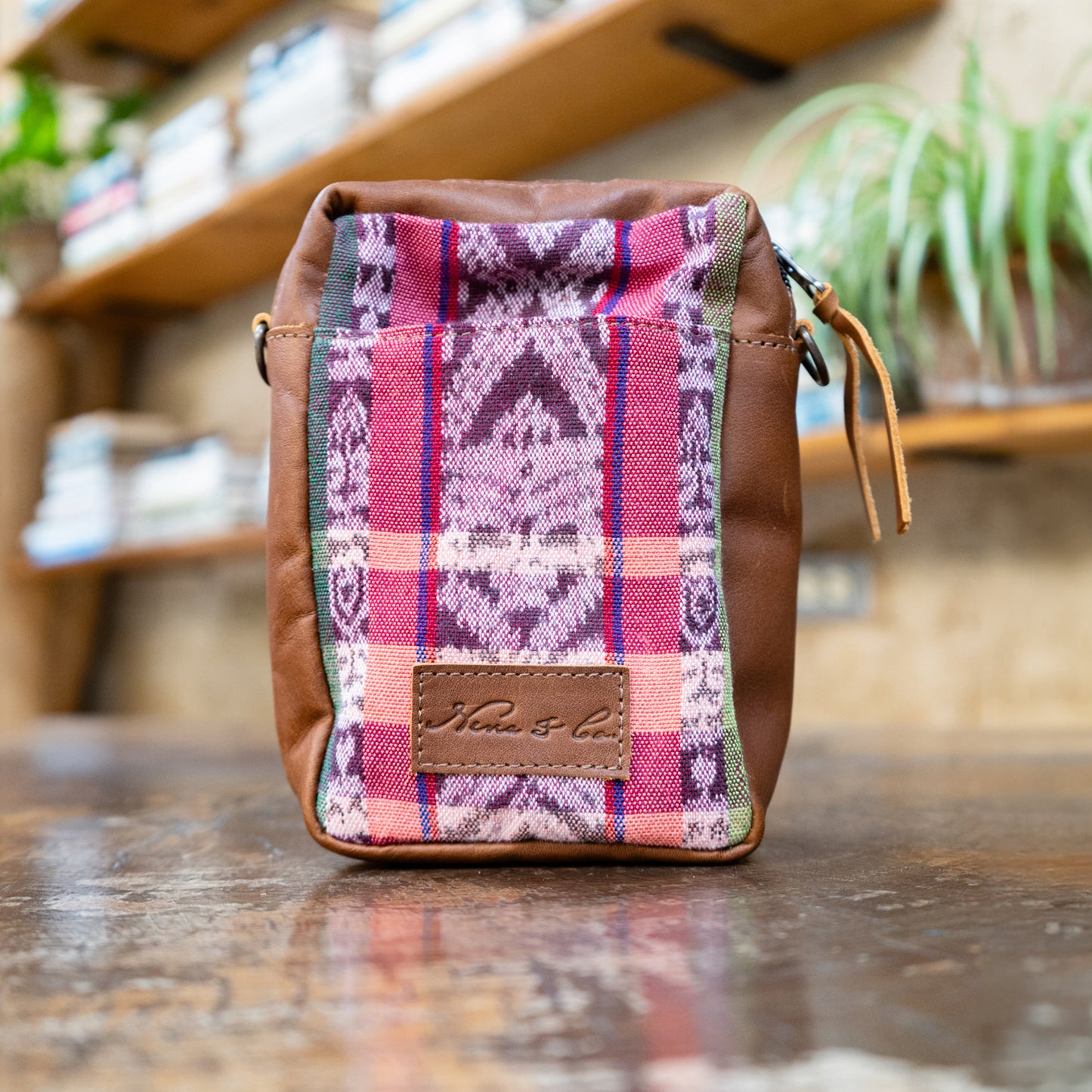 CROSSBODY TRAVEL BAG - CORTE - CAFE - NO. 13857
