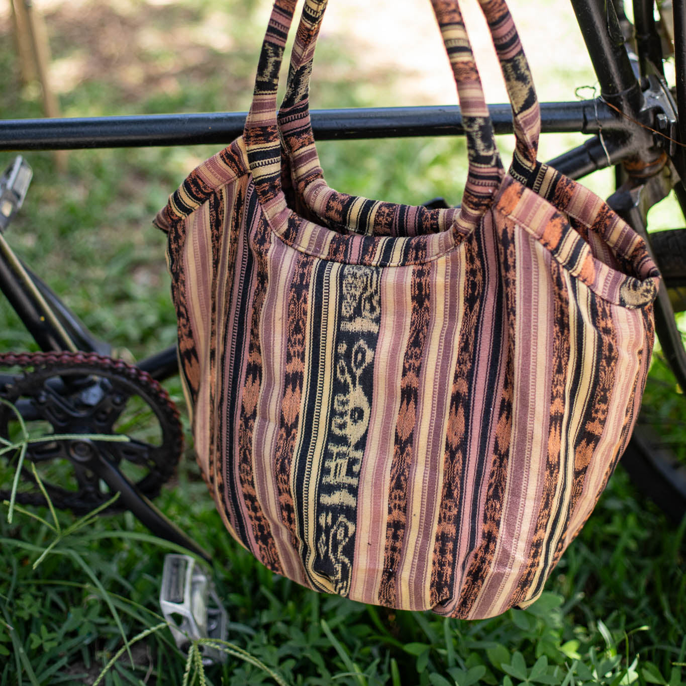 MEDIUM VOYAGER BAG - CORTE - NO. 17288