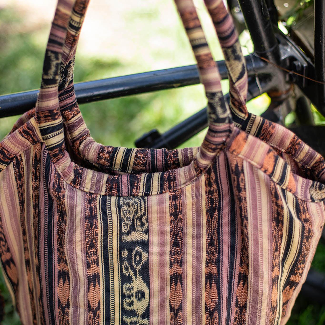 MEDIUM VOYAGER BAG - CORTE - NO. 17288