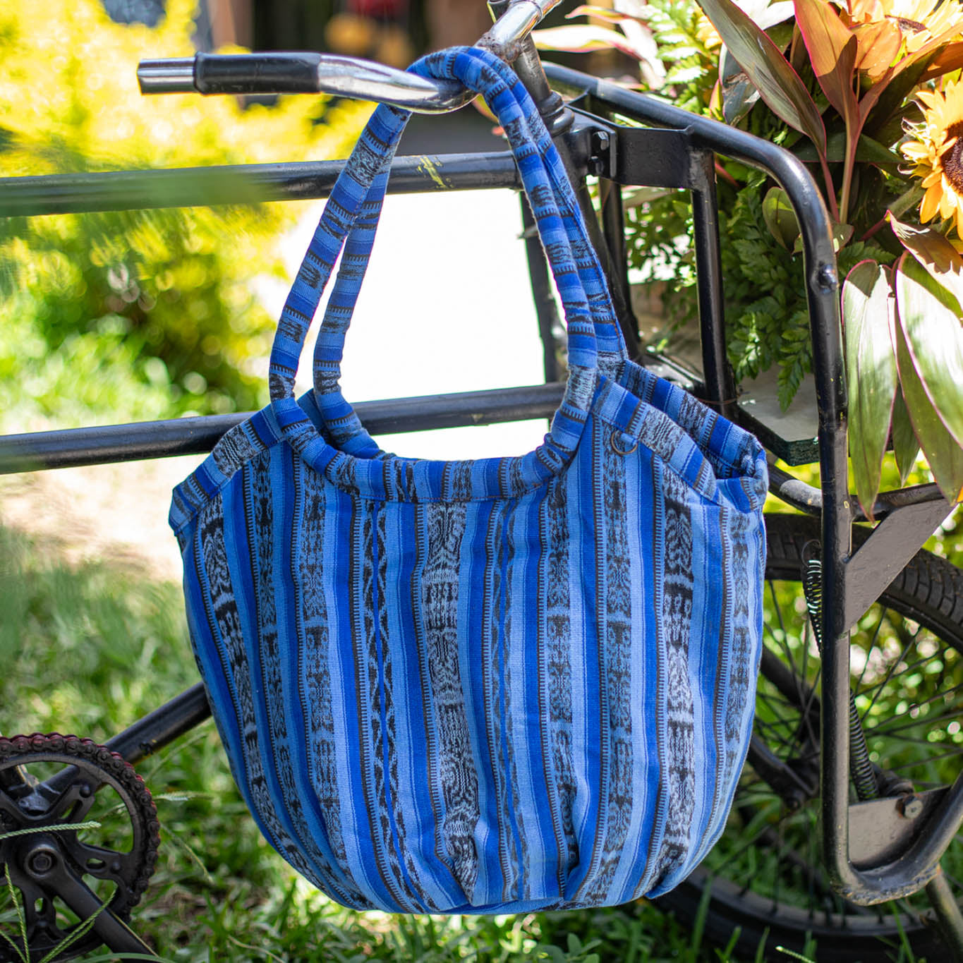MEDIUM VOYAGER BAG - CORTE - NO. 17290