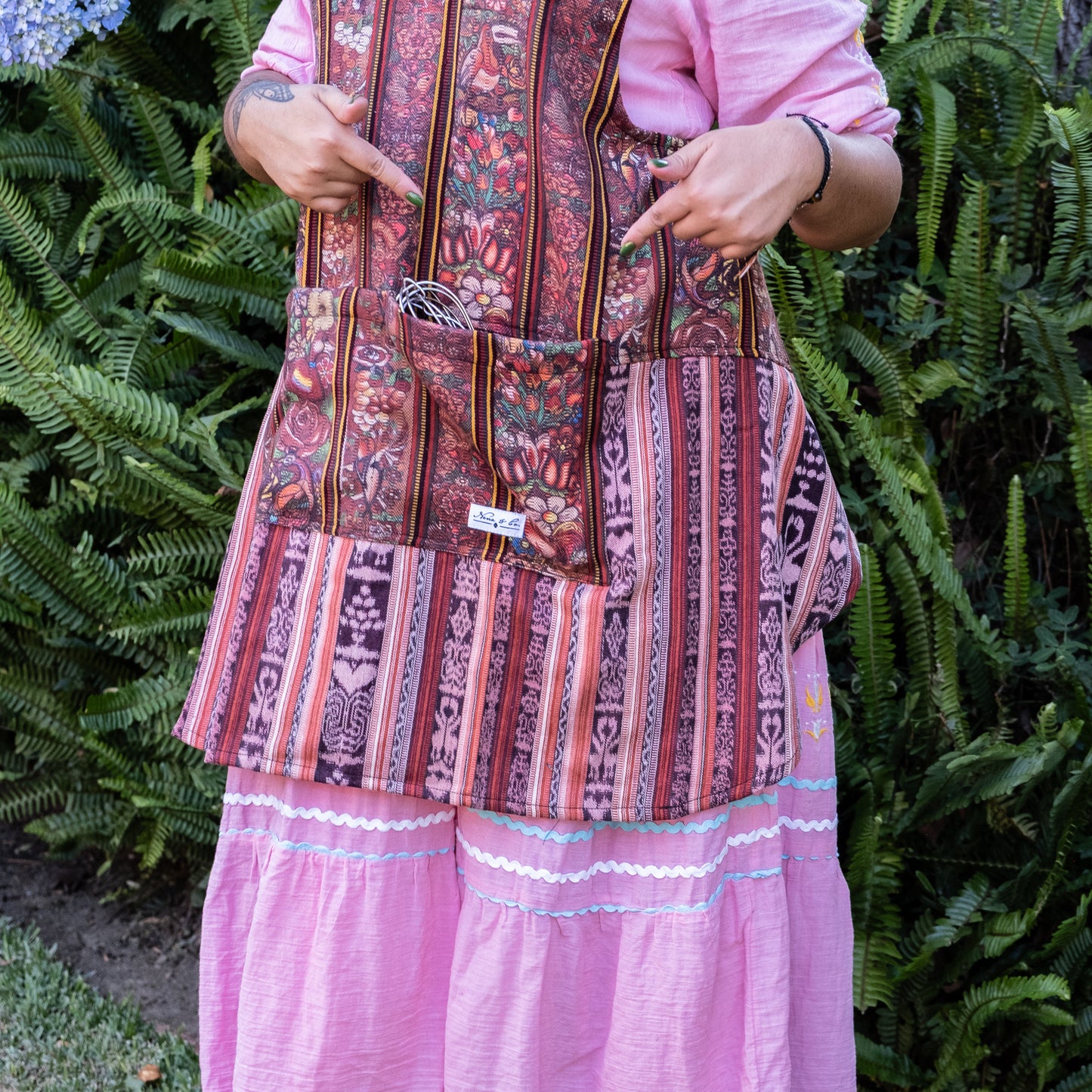ABUELA APRON - CORTE - NO. 200795