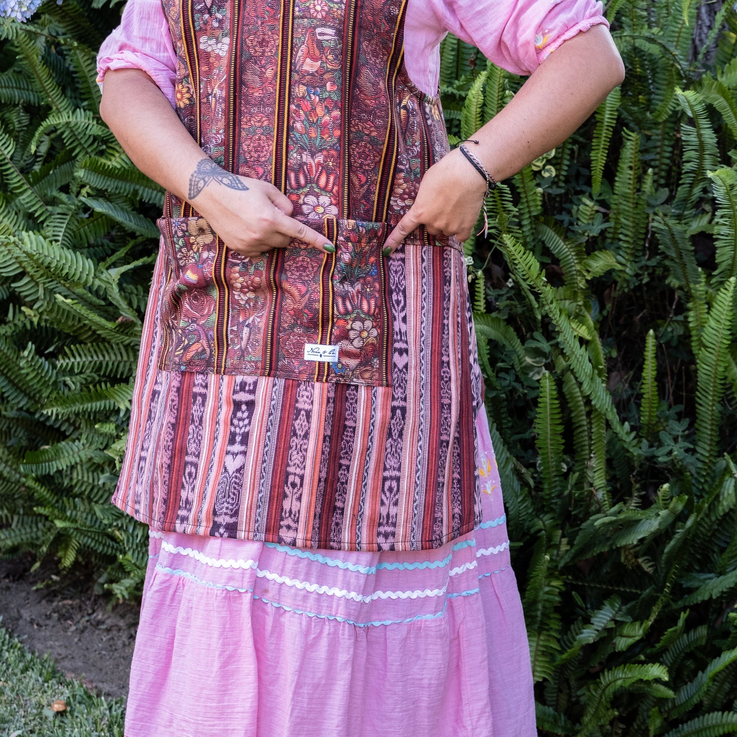 ABUELA APRON - CORTE - NO. 200795