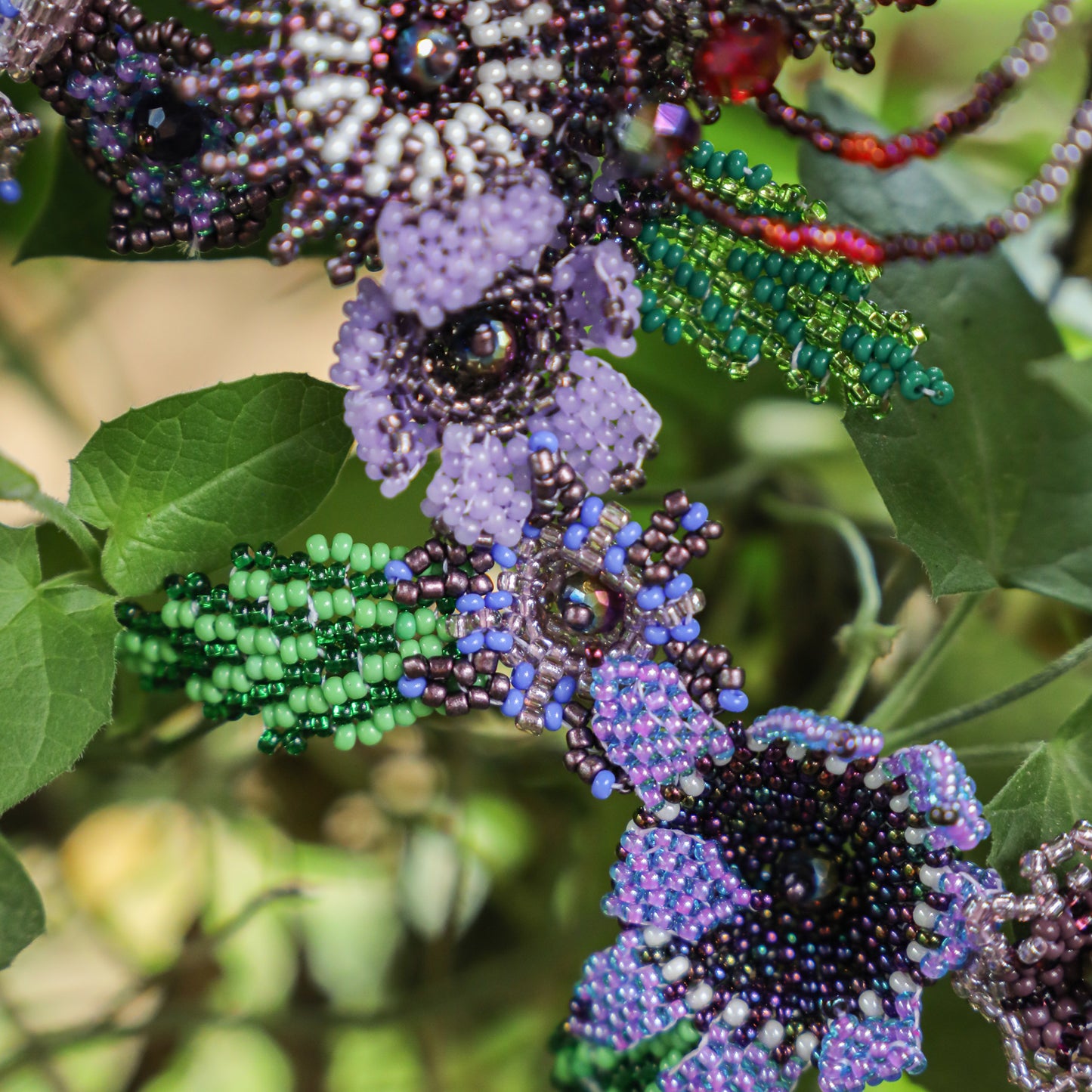 **SHIP WINDOW** BEADED FLORAL BAG NECKLACE - NO. 201793