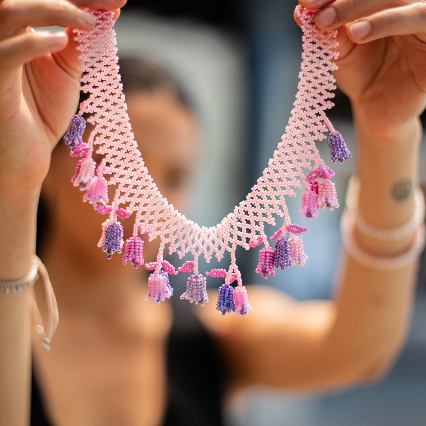 BEADED TULIPS BAG NECKLACE - NO. 18250