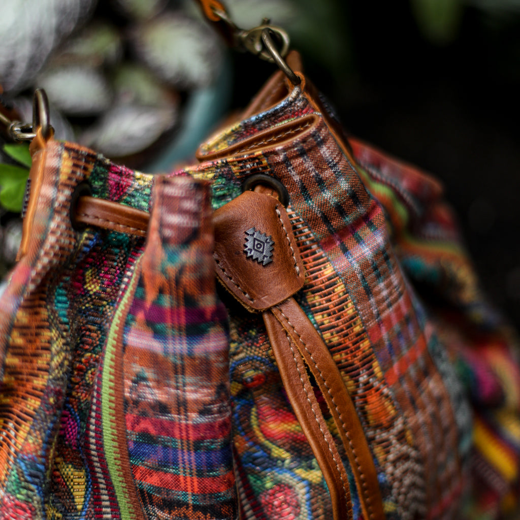 DRAWSTRING BUCKET BAG - CORTE - CAFE - NO. 18453