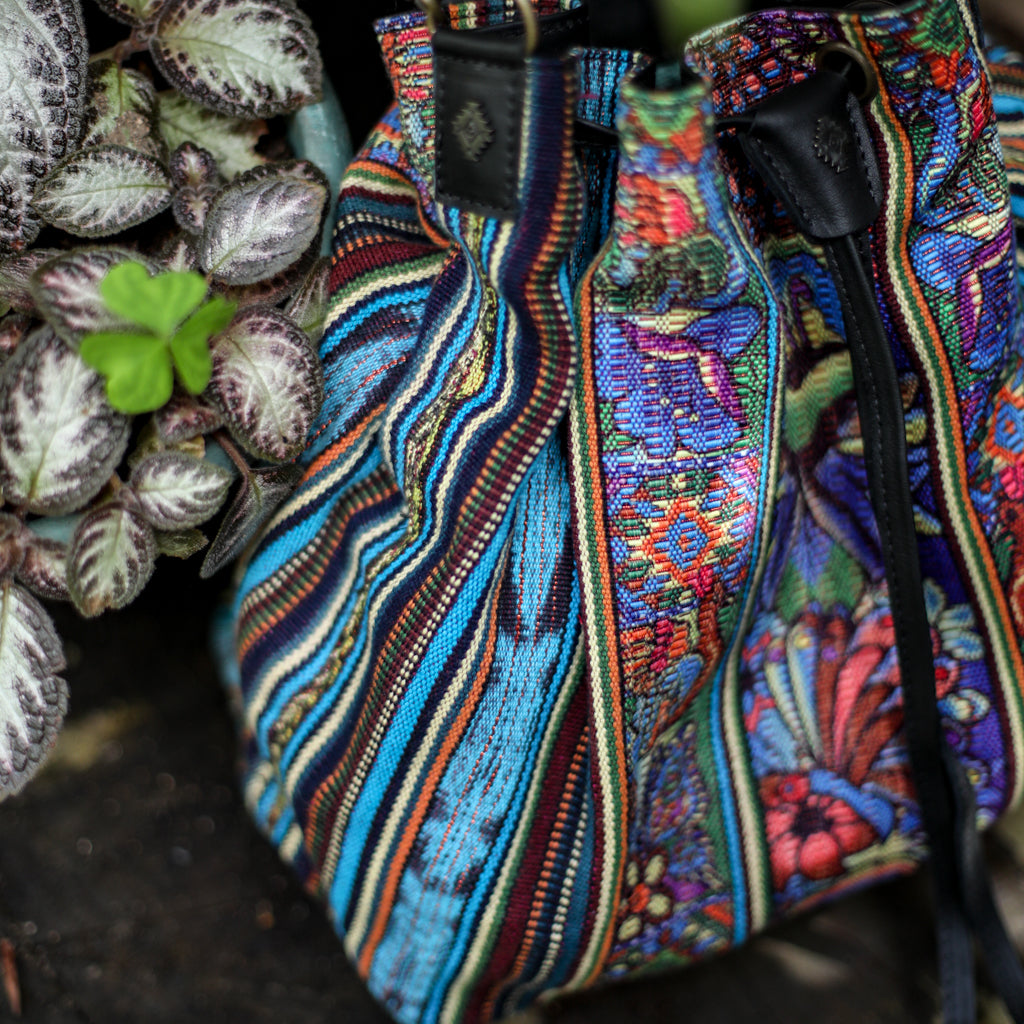 DRAWSTRING BUCKET BAG - CORTE - BLACK - NO. 18456