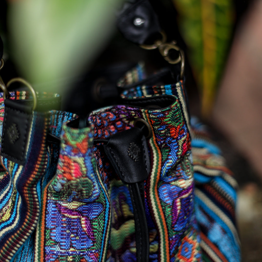 DRAWSTRING BUCKET BAG - CORTE - BLACK - NO. 18456