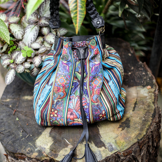 DRAWSTRING BUCKET BAG - CORTE - BLACK - NO. 18456