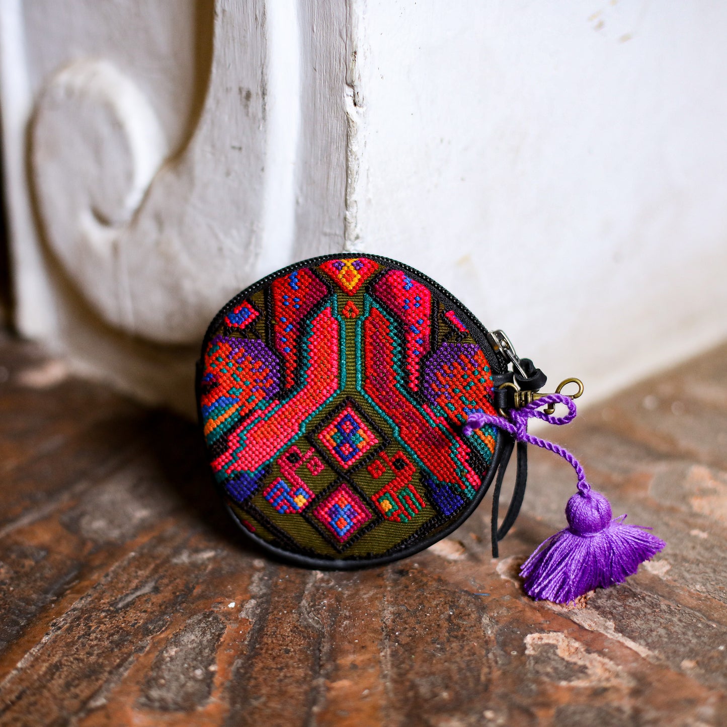 CIRCLE COIN PURSE - OOAK HUIPIL - BLACK - NO. 19045