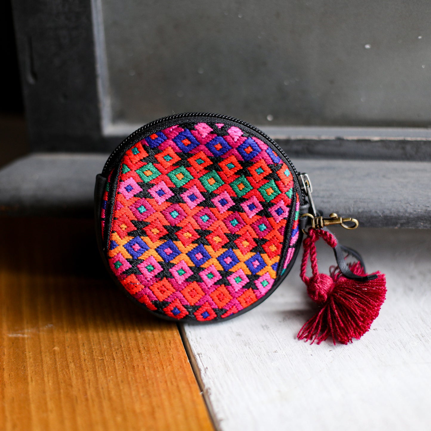 CIRCLE COIN PURSE - OOAK HUIPIL - BLACK - NO. 19050