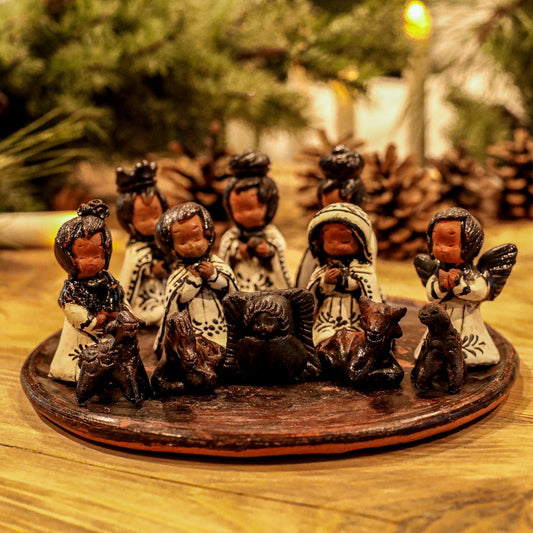 HAND PAINTED CLAY NATIVITY - NO. 10001