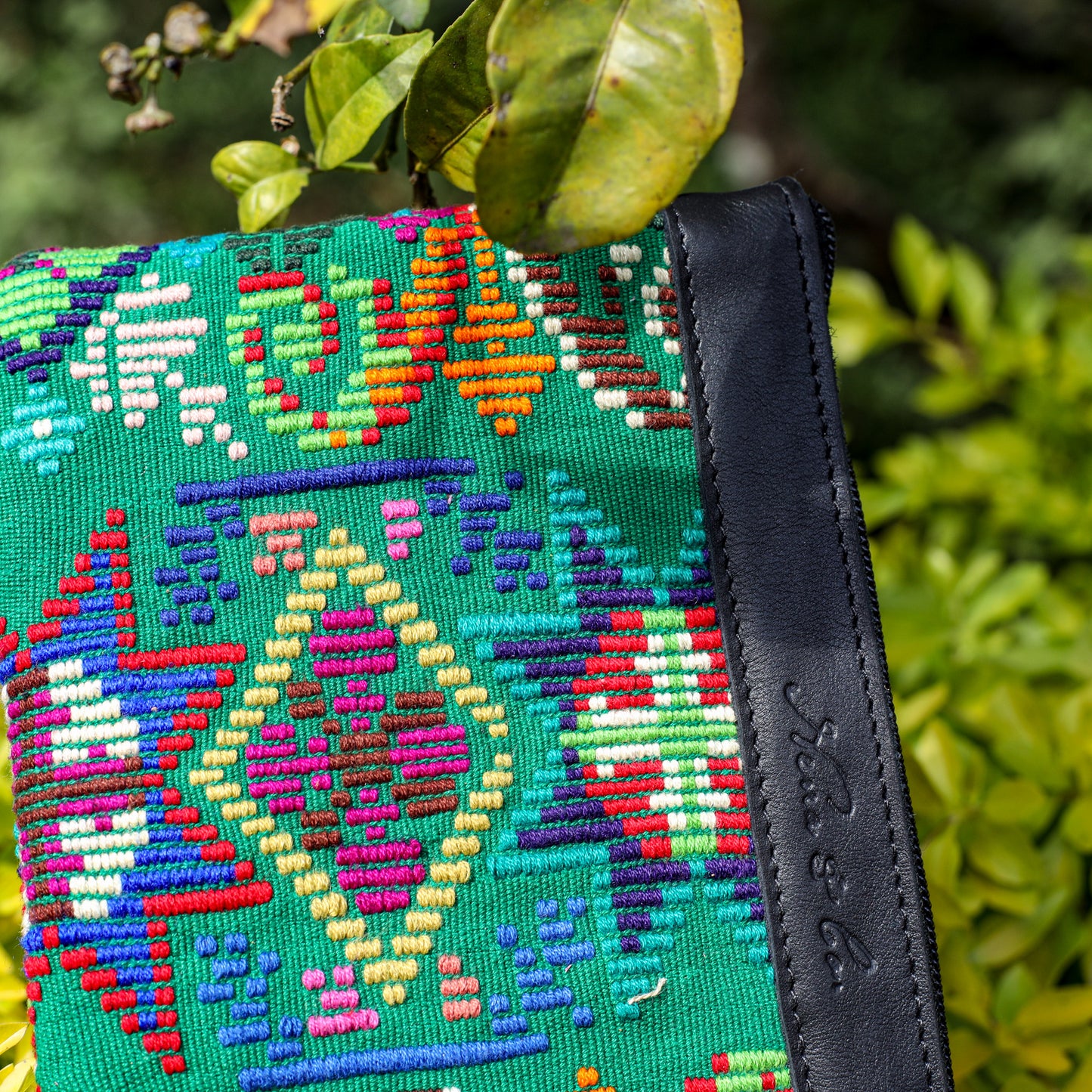 EVERYTHING CLUTCH - OOAK HUIPIL - BLACK - NO. 19190