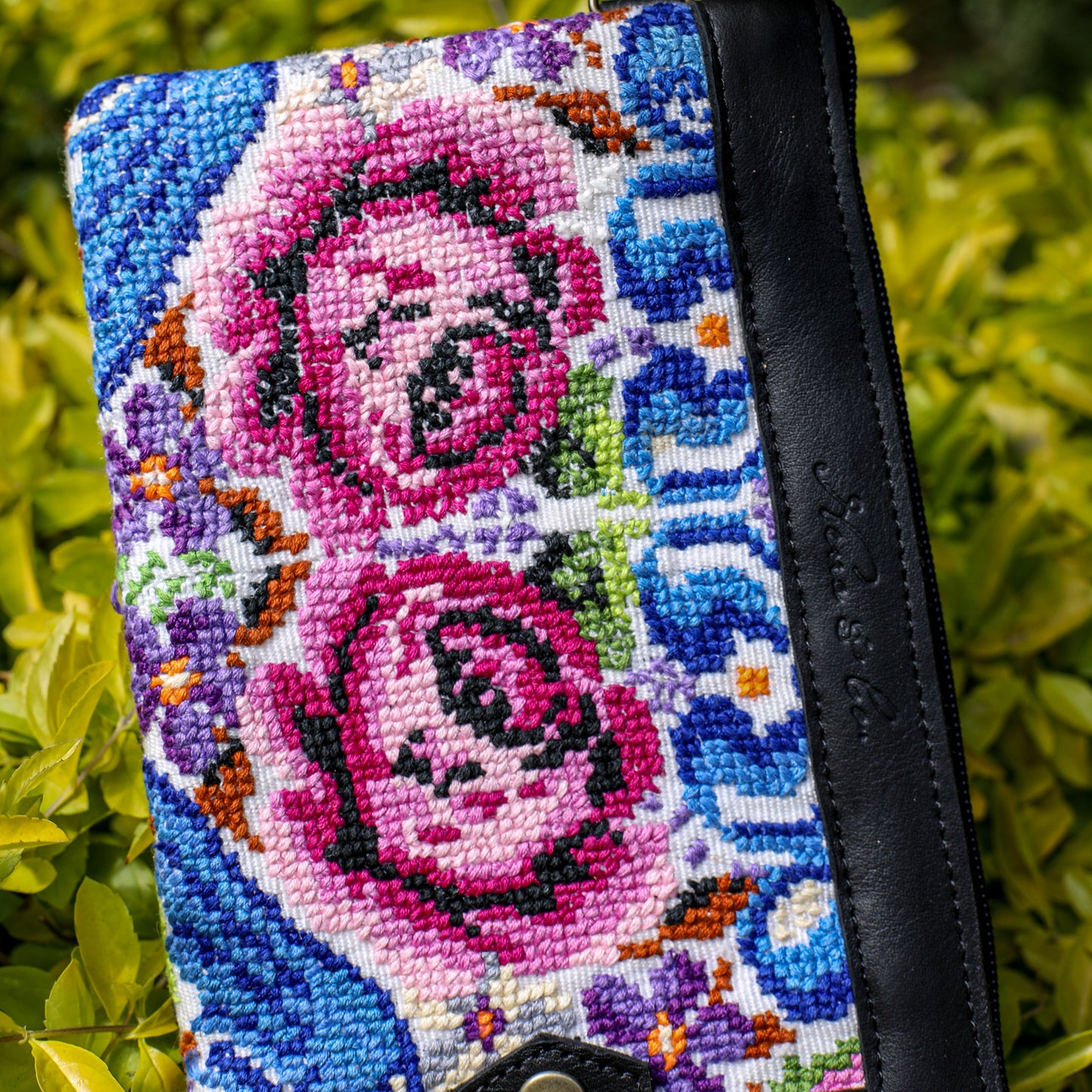 EVERYTHING CLUTCH - OOAK HUIPIL - BLACK - NO. 19191