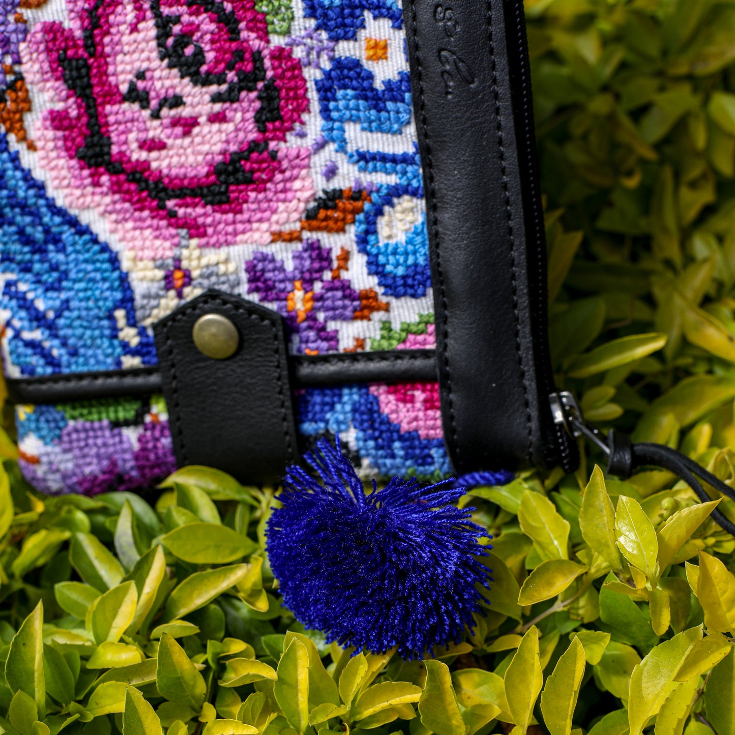 EVERYTHING CLUTCH - OOAK HUIPIL - BLACK - NO. 19191