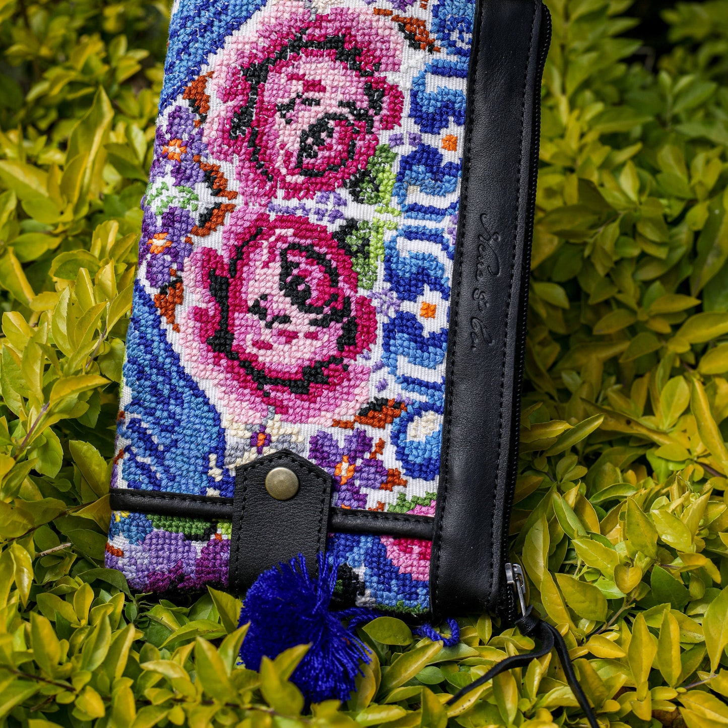 EVERYTHING CLUTCH - OOAK HUIPIL - BLACK - NO. 19191