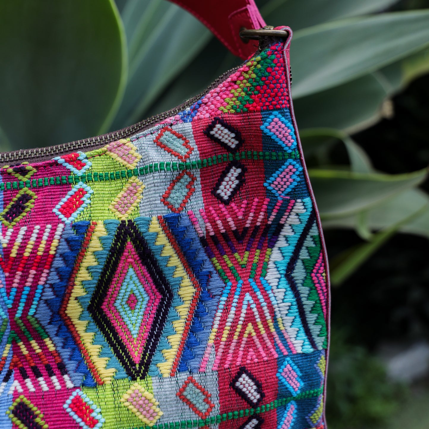 SMALL PENELOPE BAG - H&S WHEAT - RASPBERRY - NO. 19375