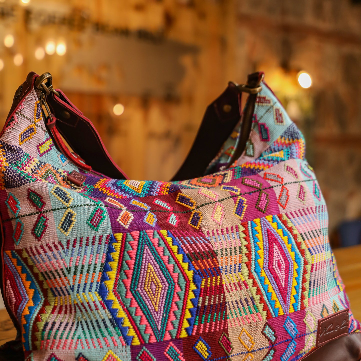 **SHIP WINDOW** PENELOPE BAG - H&S WHEAT - VINO TINTO - NO. 201595