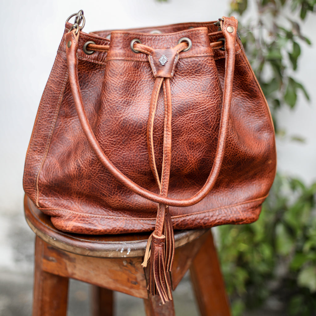 DRAWSTRING BUCKET BAG - FULL LEATHER - HONEY