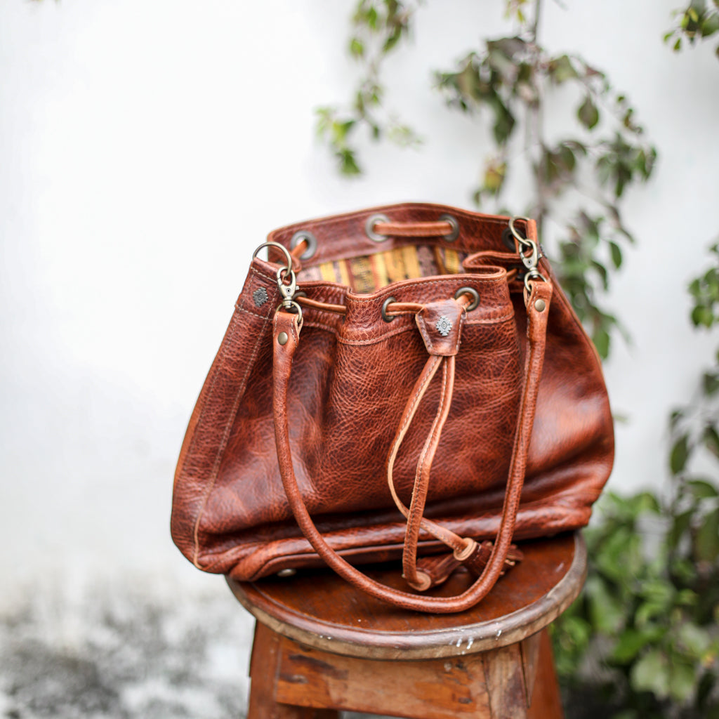 DRAWSTRING BUCKET BAG - FULL LEATHER - HONEY