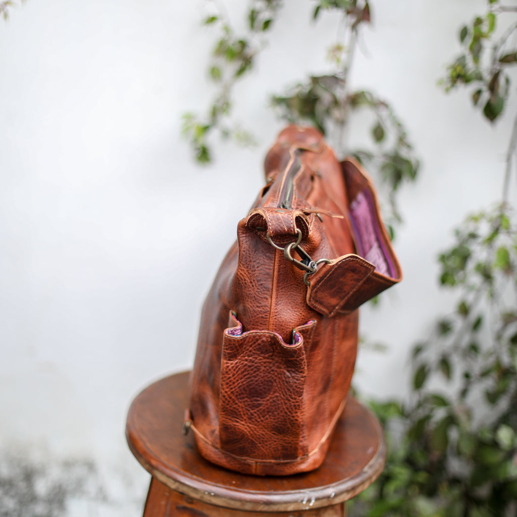 MEDIUM BEATRIZ CONVERTIBLE DAY BAG - FULL LEATHER - HONEY