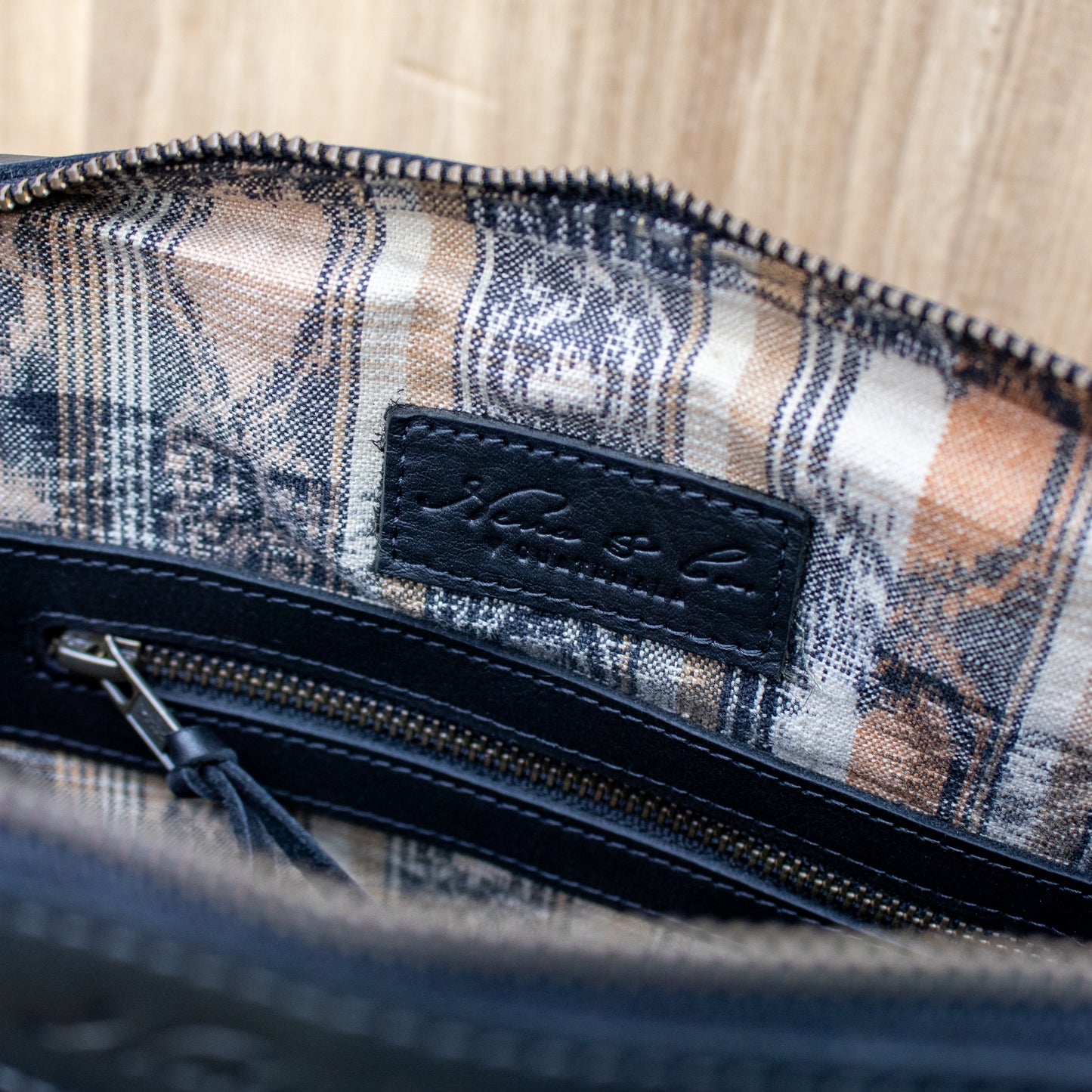 CROSSBODY SLING 2.0 - LARGE - MEXICO TEXTILE - BLACK - NO. 18830