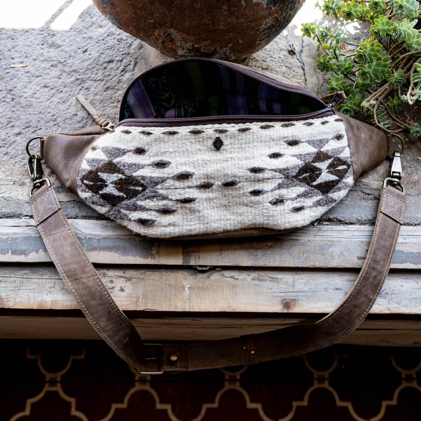 MANNY PACK - MEXICO TEXTILE - FOSSIL - NO. 15818