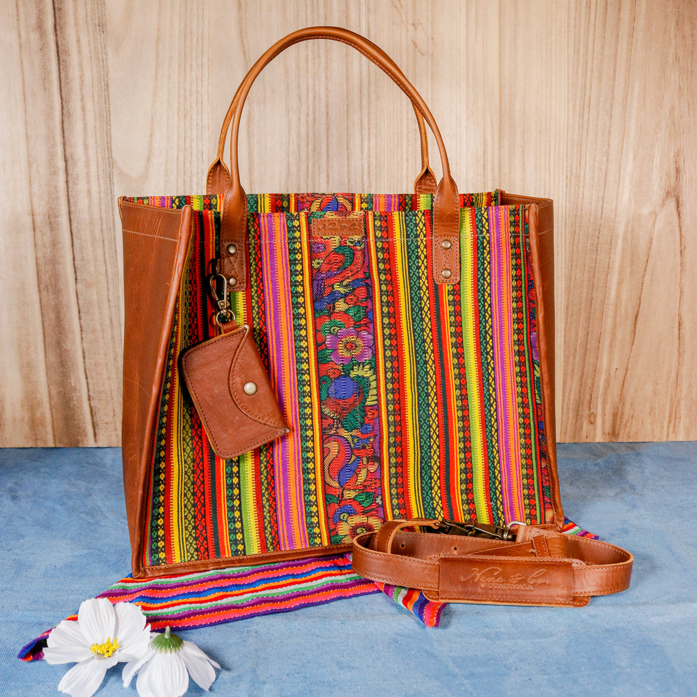 THE PERFECT TRAVEL TOTE - CORTE - CAFE - NO. 16370