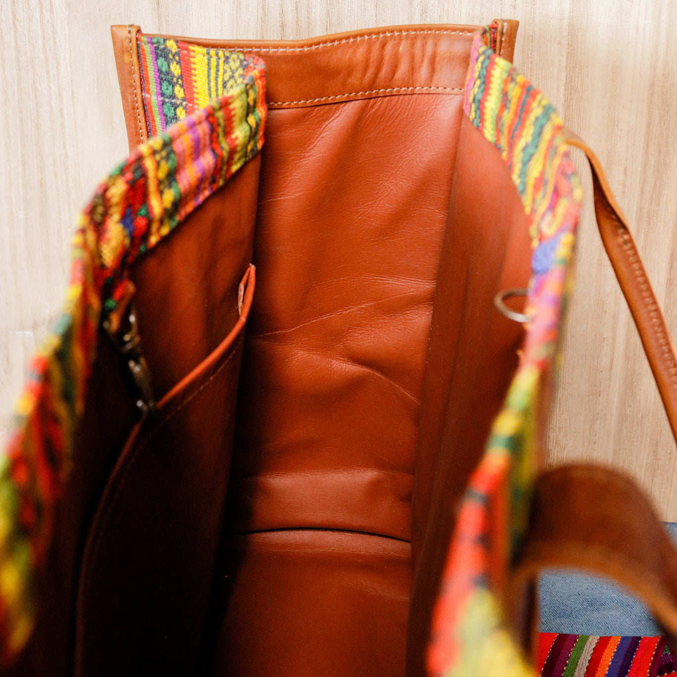 THE PERFECT TRAVEL TOTE - CORTE - CAFE - NO. 16370