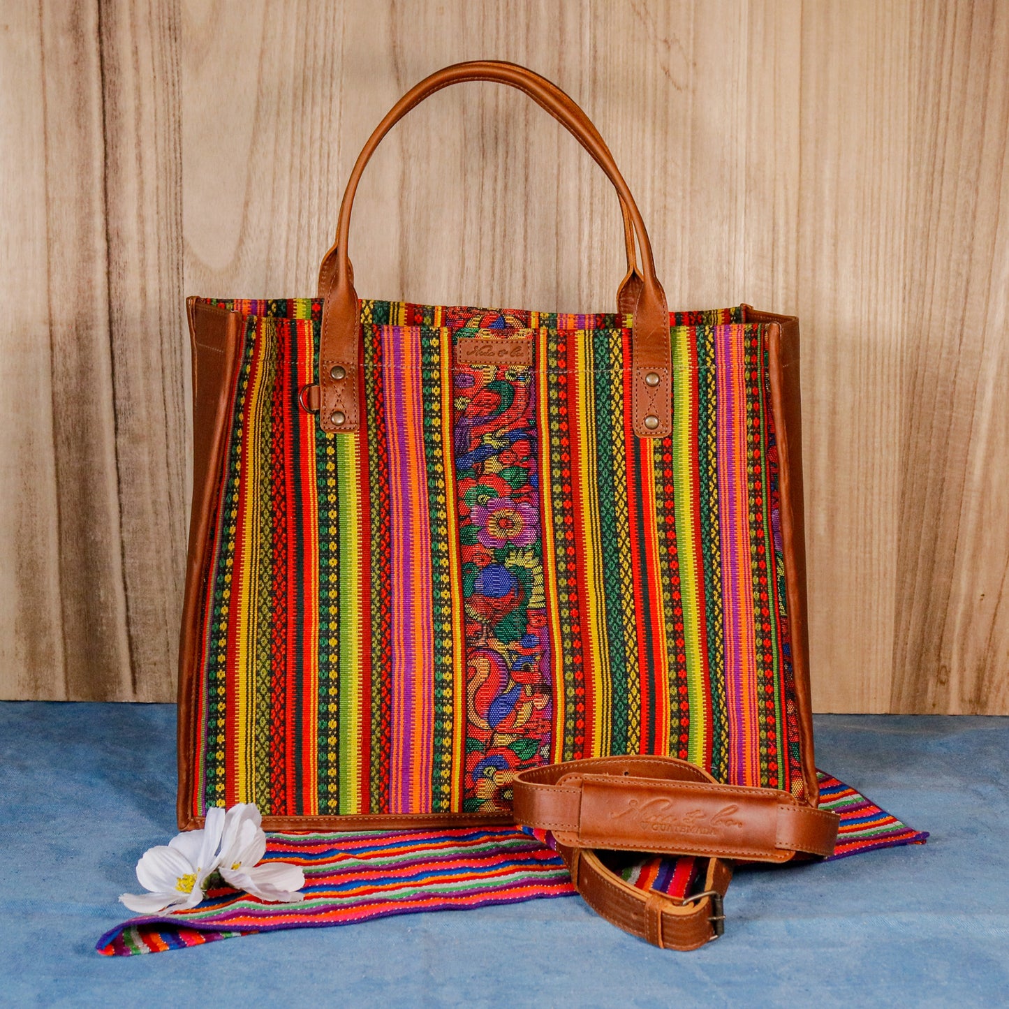THE PERFECT TRAVEL TOTE - CORTE - CAFE - NO. 16370