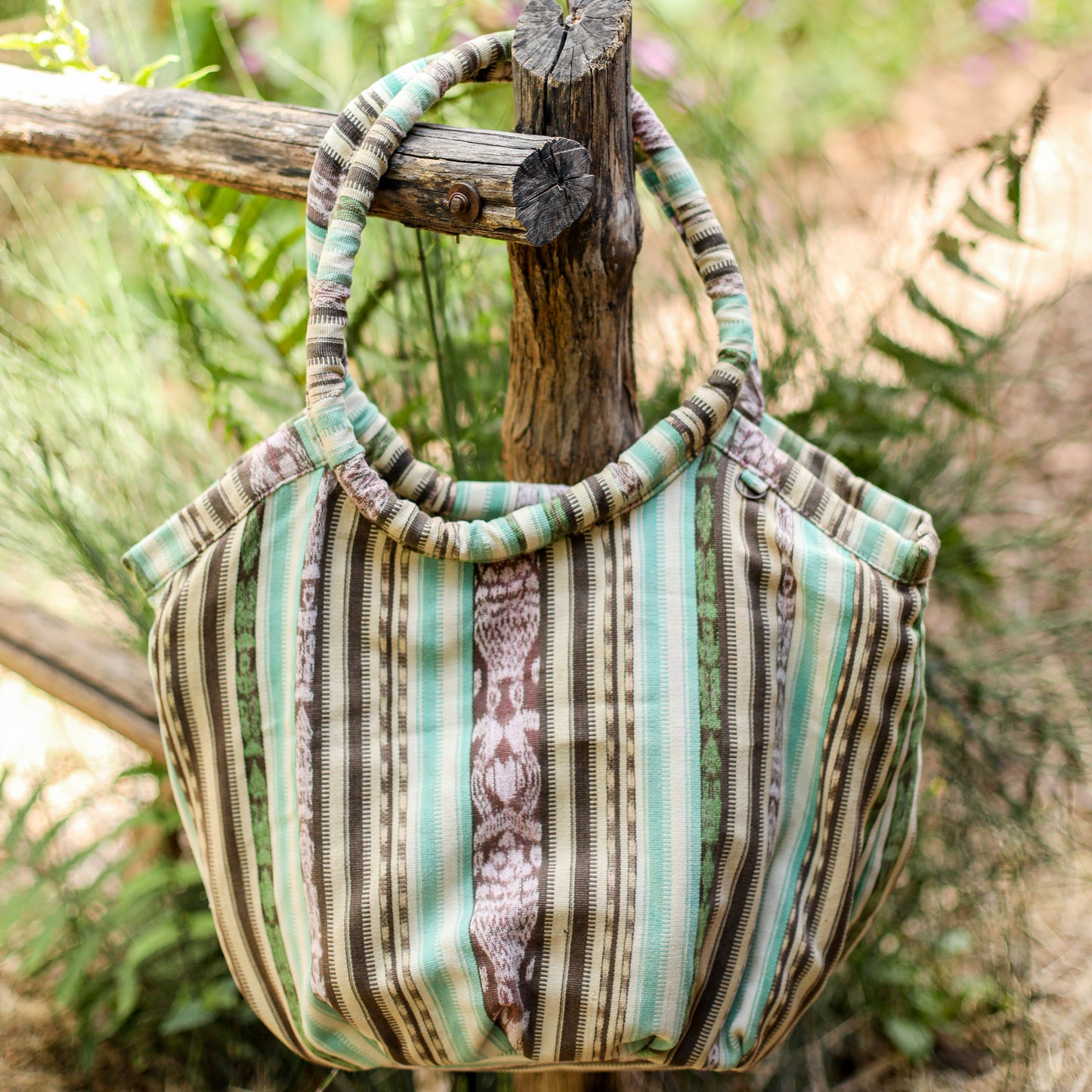 MEDIUM VOYAGER BAG - BLEACHED CORTE - NO. 200059