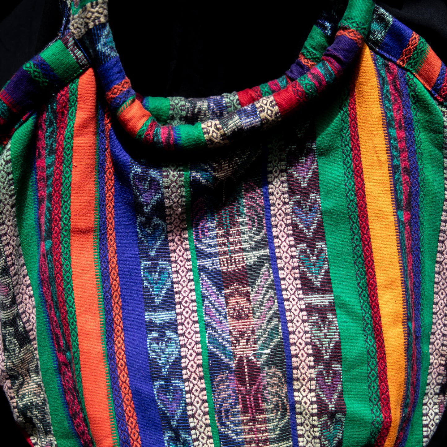 MEDIUM VOYAGER BAG - CORTE - NO. 18316