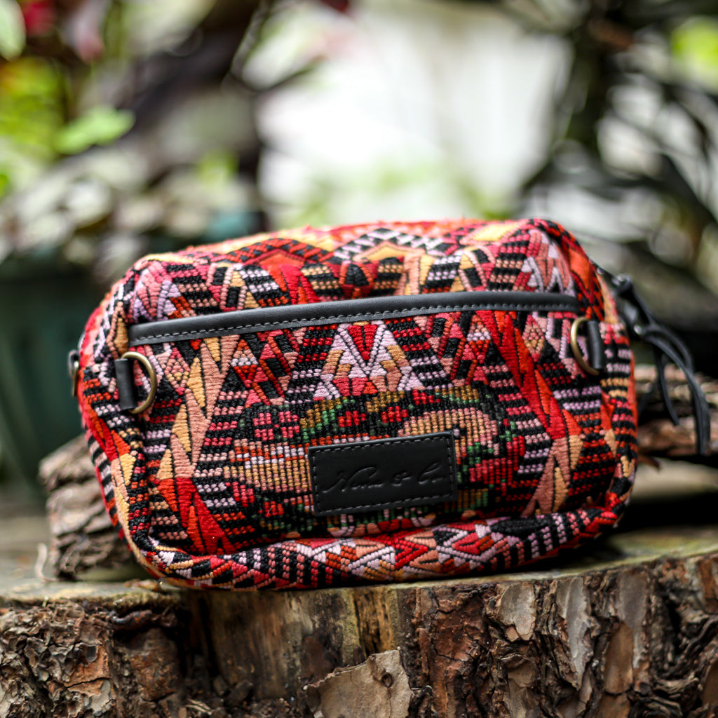 WANDER BAG - OOAK HUIPIL - BLACK - NO. 18531