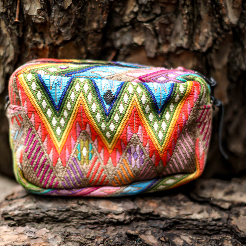 WANDER BAG - OOAK HUIPIL - BLACK - NO. 18526