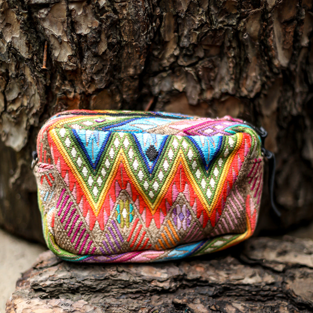 WANDER BAG - OOAK HUIPIL - BLACK - NO. 18526