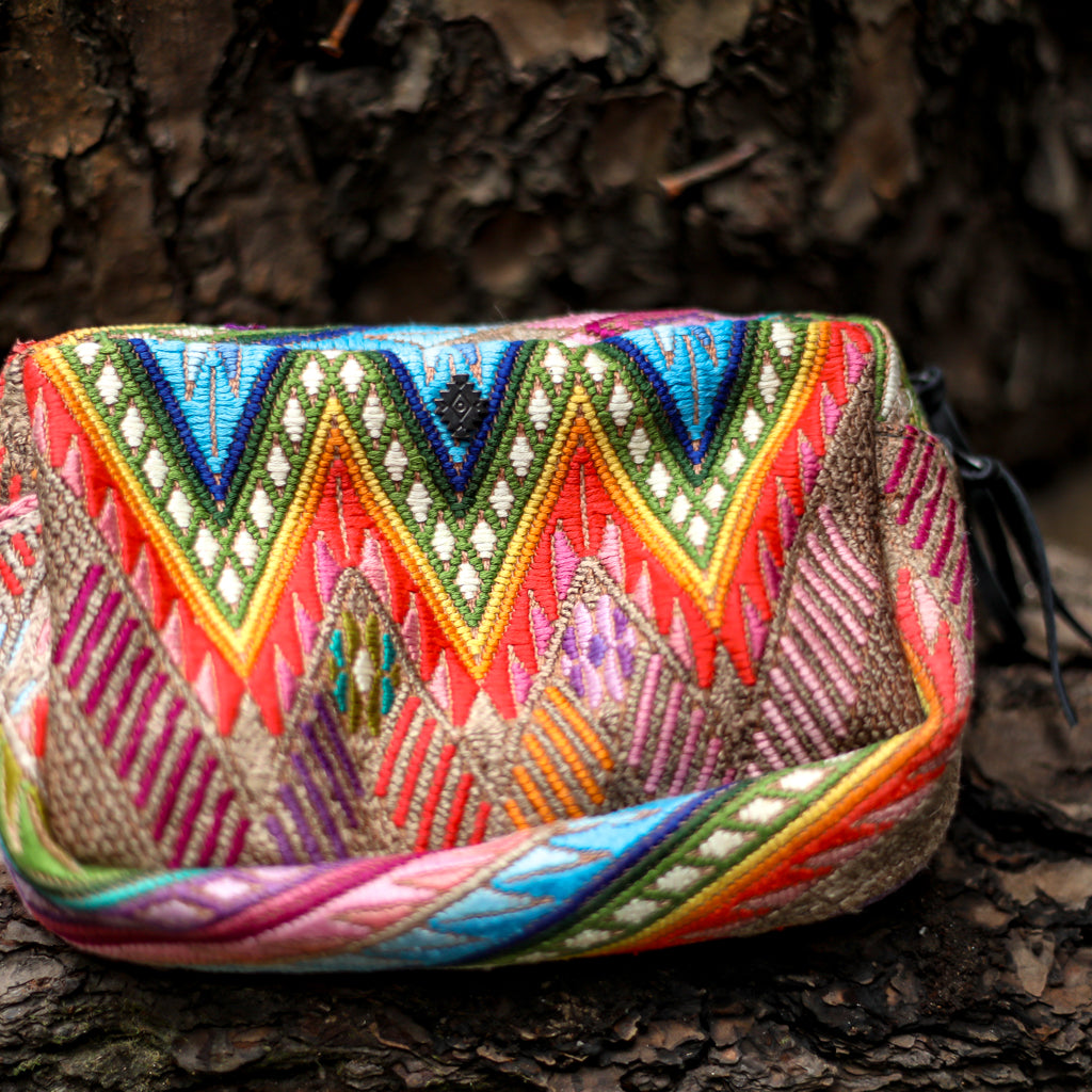 WANDER BAG - OOAK HUIPIL - BLACK - NO. 18526