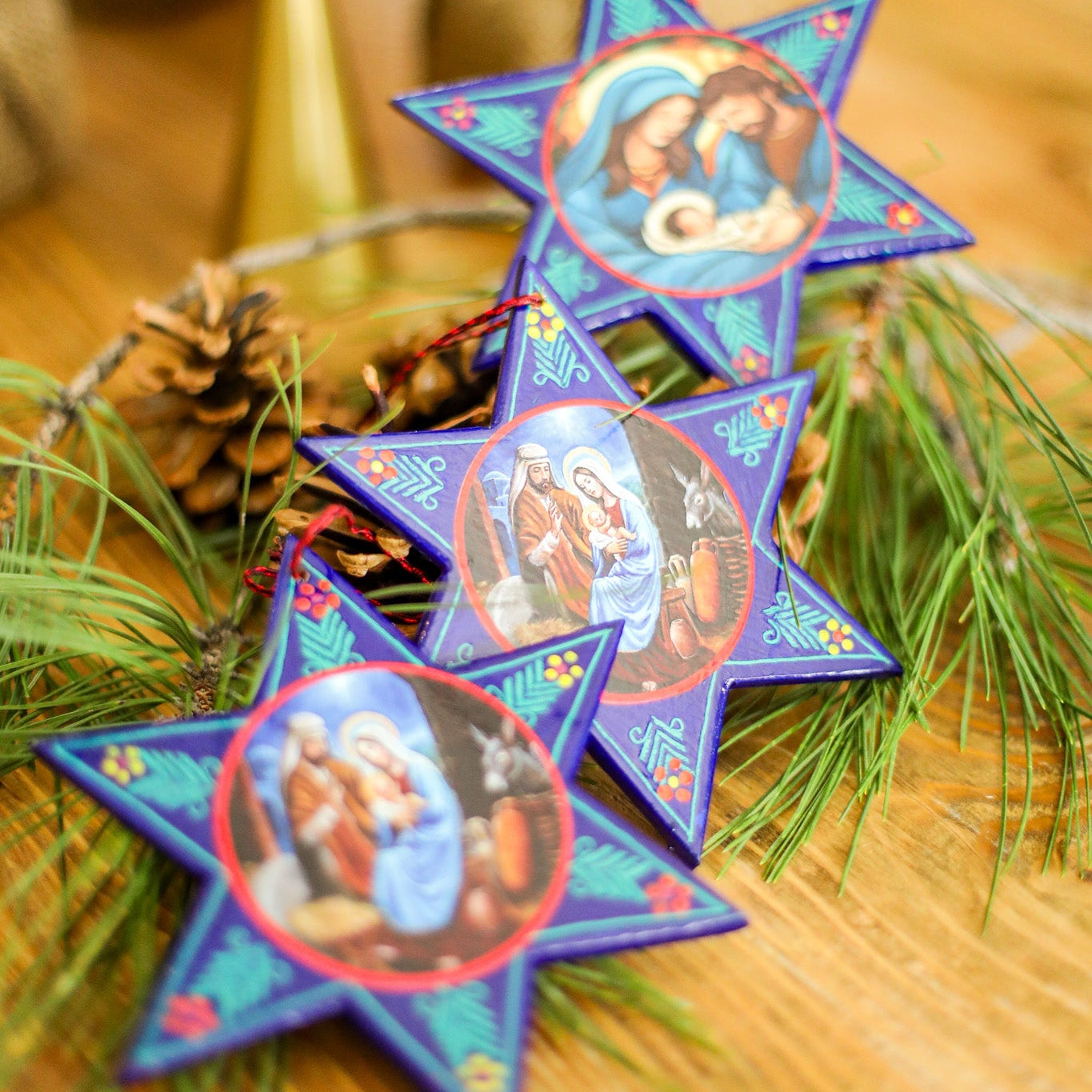 WOODEN STAR ORNAMENT - LARGE