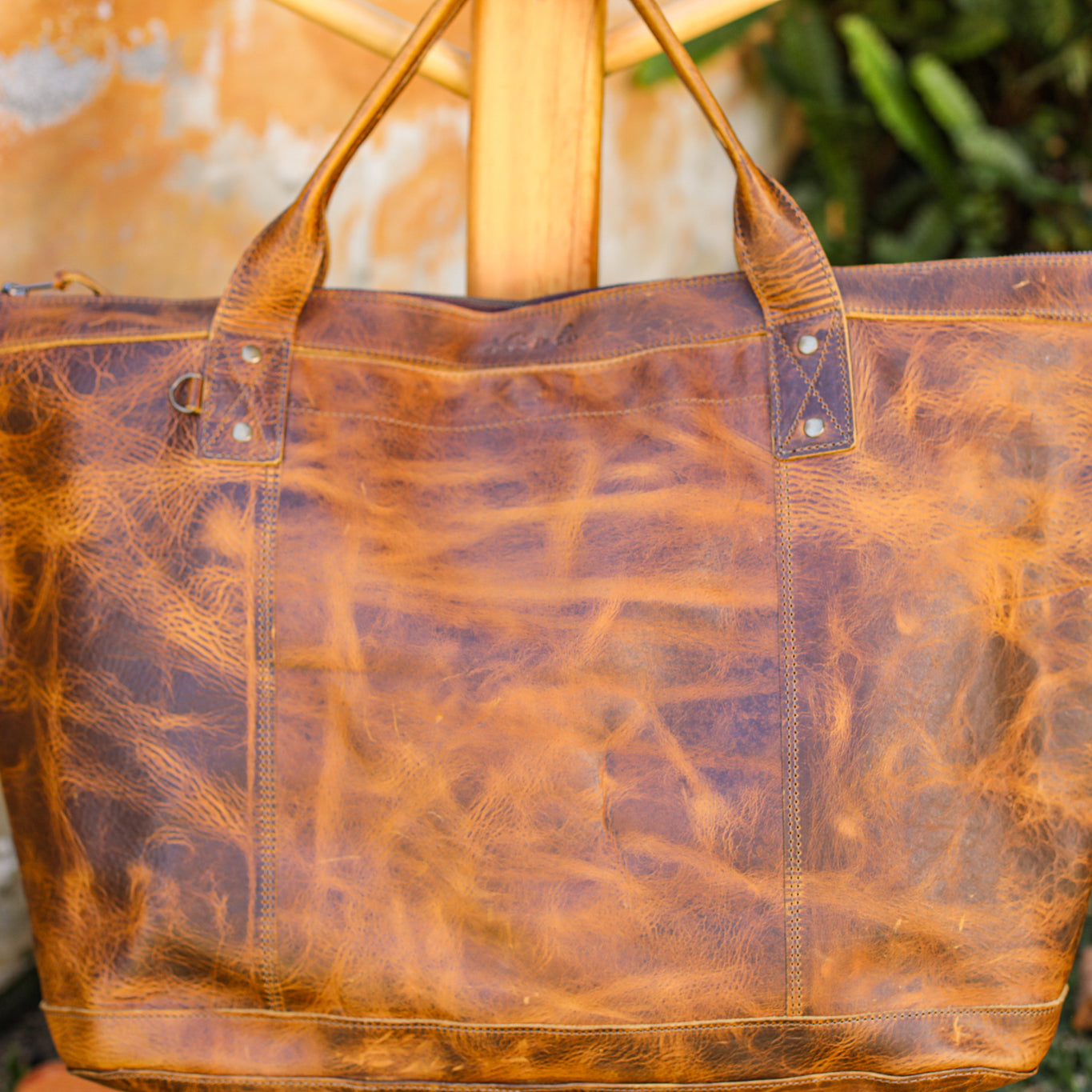 UPDATED PERFECT WEEKENDER - FULL LEATHER - WRANGLER