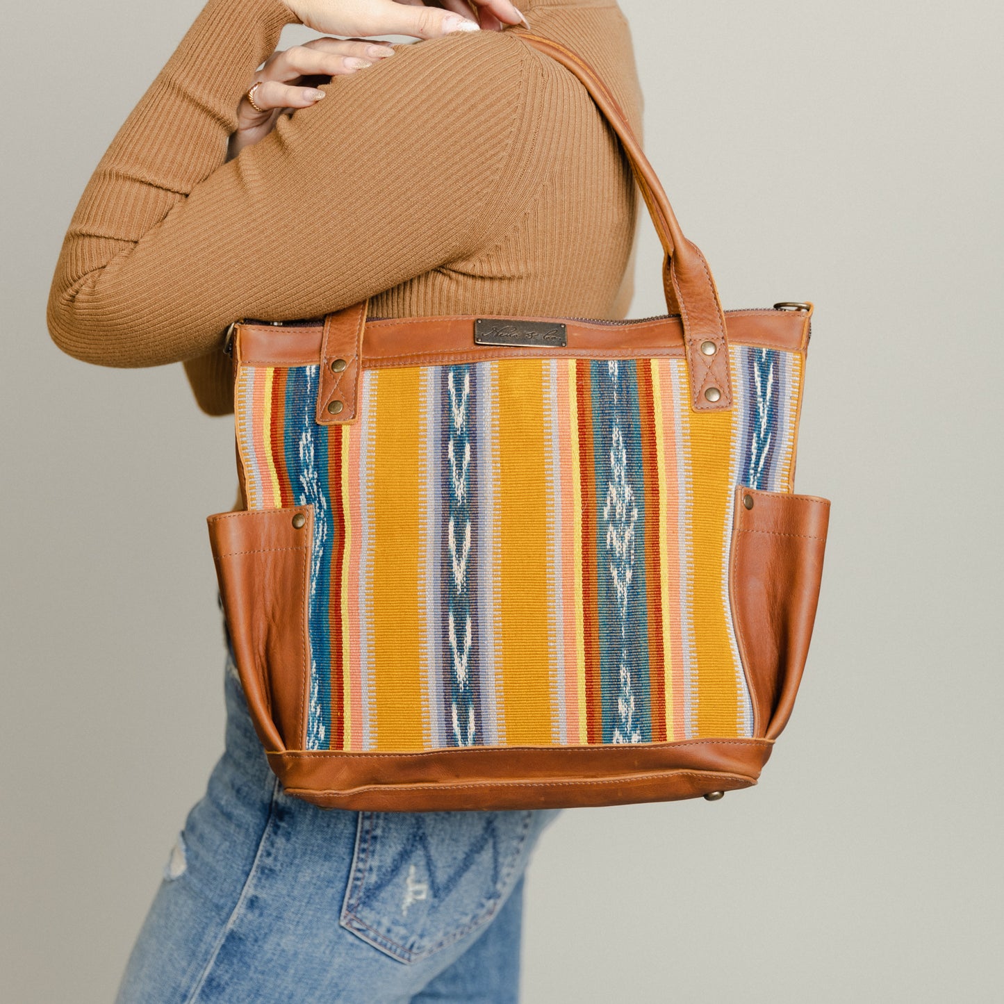 THE PERFECT BAG MEDIUM - ARTISAN COLLECTION - DANDELION - CAFE LEATHER