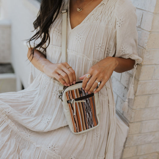 CROSSBODY TRAVEL BAG - ARTISAN COLLECTION - ALMENDRA - BONE LEATHER
