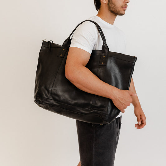 THE PERFECT WEEKENDER - FULL LEATHER - BLACK